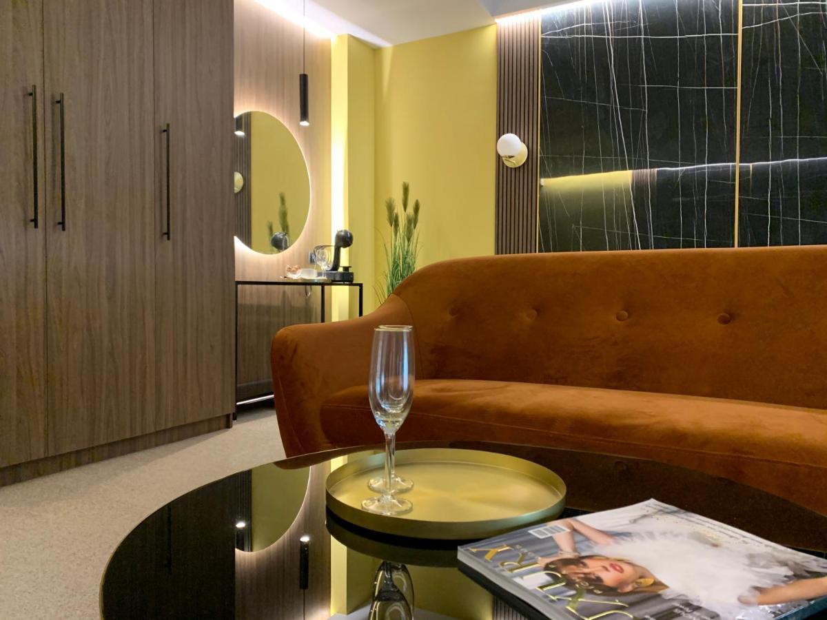 Luxury Sahara Noir Mamaia Nord Apartment Bagian luar foto