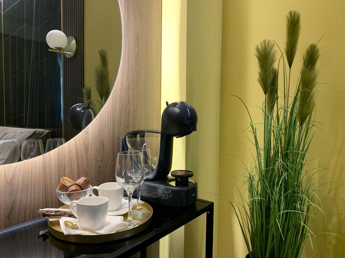 Luxury Sahara Noir Mamaia Nord Apartment Bagian luar foto