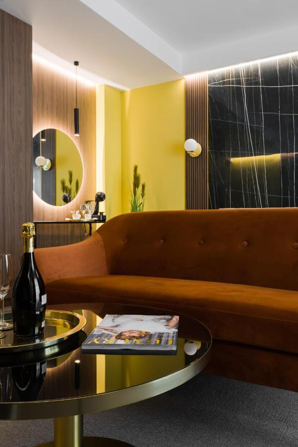 Luxury Sahara Noir Mamaia Nord Apartment Bagian luar foto