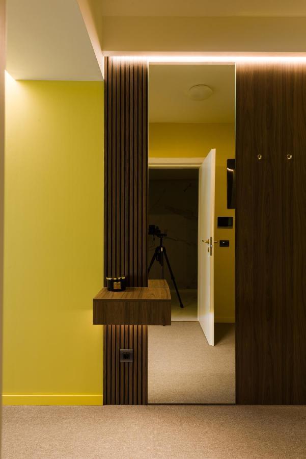 Luxury Sahara Noir Mamaia Nord Apartment Bagian luar foto